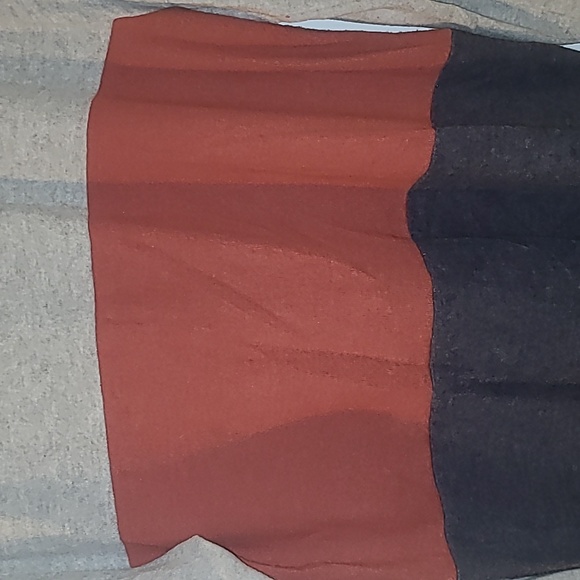 Color Block top - Picture 3 of 5